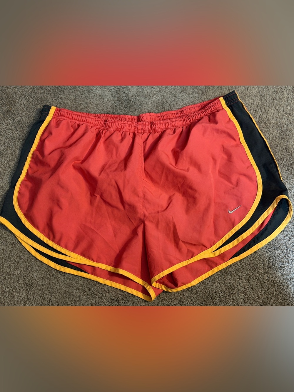 Ladies NIKE Dri-Fit Shorts in Pink/Black/Orange 🔥 Size XL